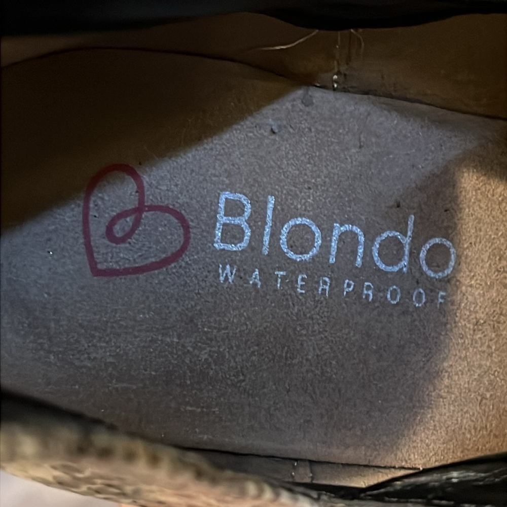 Blondo Leather Waterproof Booties - Picture 7 of 13